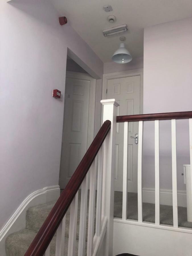 Hôtel Cheapsleepz 49 Moscow Drive à Liverpool Extérieur photo